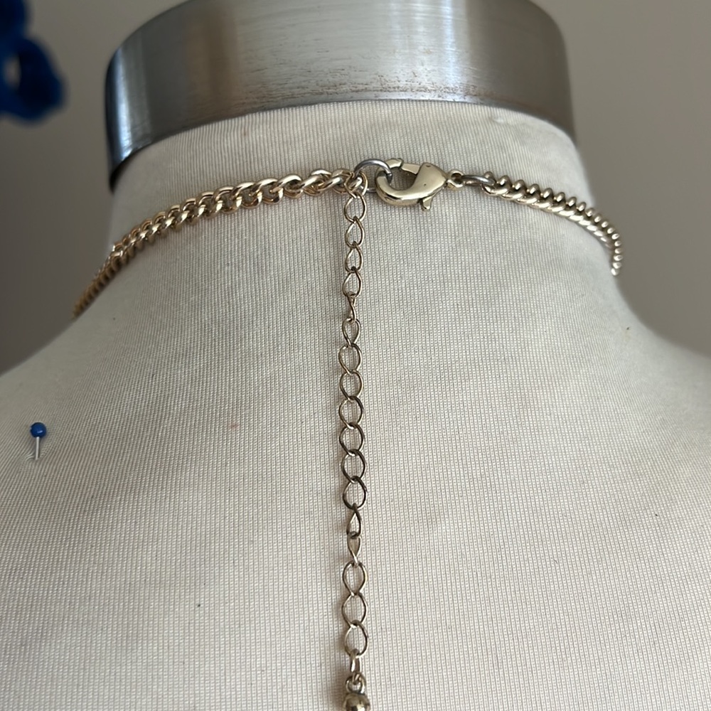 Unique flesh tone, color, diamond shaped, faceted stones set in gold - Picture 4 of 8